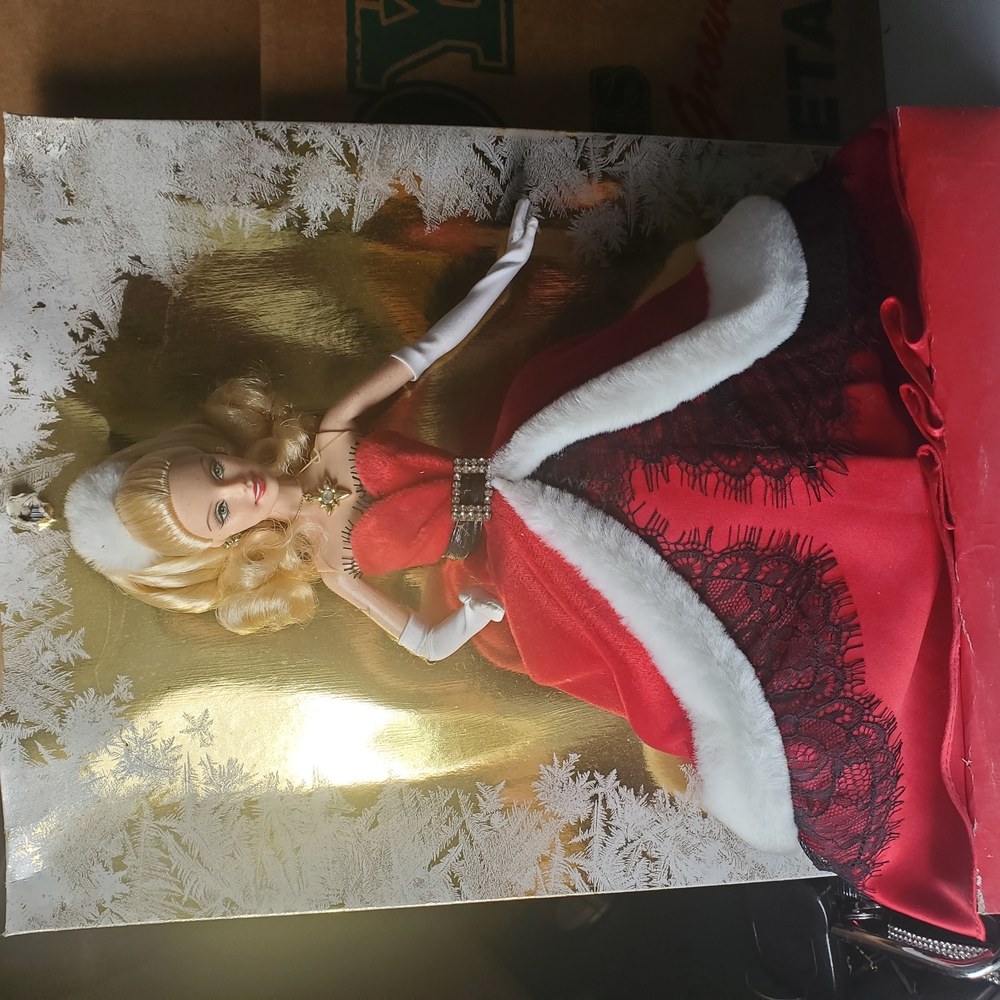 2007 Holiday Barbie